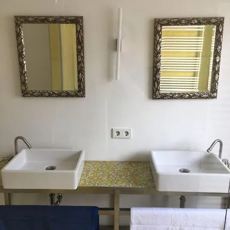 Διαμέρισμα Altbautraum Am Gaertnerplatz 120 M2 Μόναχο